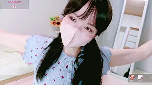 mayu chan  online show from June 12, 12:02 pm