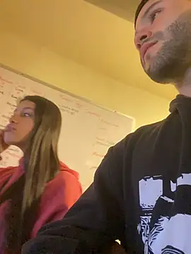 AMY AND ANDY online show from July 19, 3:20 am
