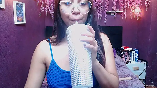 monik299 online show from May 8, 1:58 pm