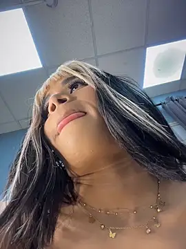 EmmaExoticaXXX online show from May 2, 10:02 pm