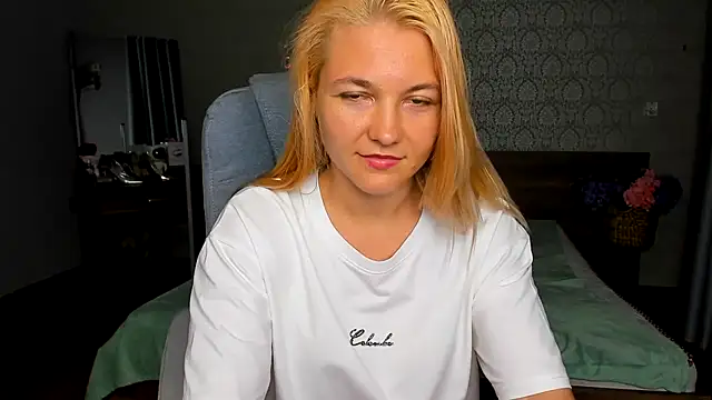 AnniShery online show from July 16, 12:04 am