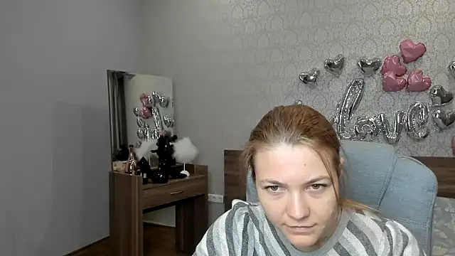 AnniShery online show from May 2, 6:55 pm