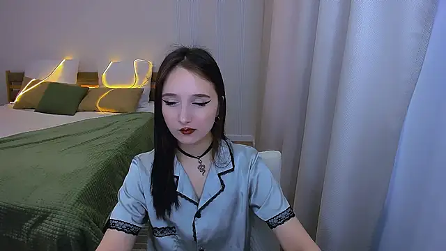 JulietteMonli online show from June 17, 11:44 am