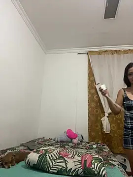 little Chloe19 online show from May 2, 4:27 am