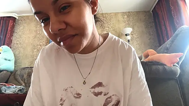 Daisyrtl online show from April 26, 11:41 am