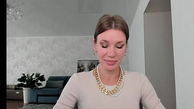 miababemi09 online show from May 20, 4:31 am