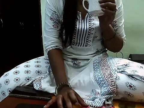 rehana love online show from May 5, 6:38 am
