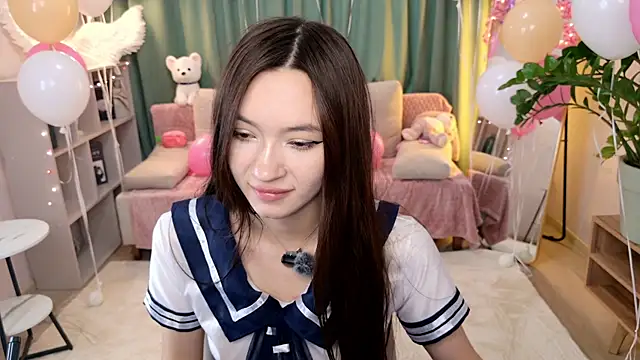 Miiya Aria  online show from June 12, 3:25 am