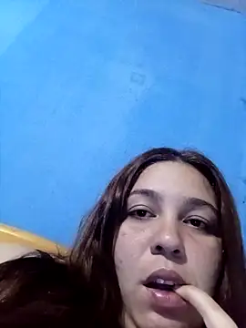 Eylora online show from May 7, 3:55 am
