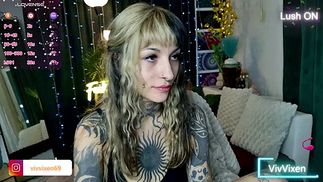 VivVixen online show from May 30, 8:16 pm