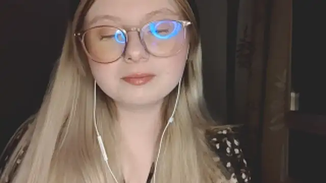 YukiBlush online show from April 30, 5:51 pm