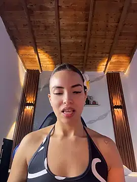 catalina lafer online show from June 8, 1:34 pm
