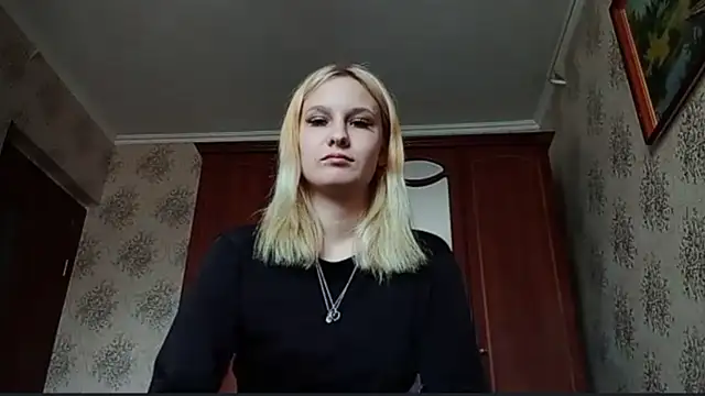 Snapshot of SharriLeisey chatting on May 28, 9:40 am SharriLeisey online show from May 28, 9:40 am