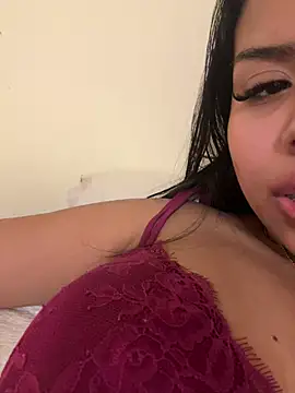 sexylacolombiana online show from May 12, 3:15 am