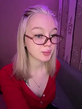 Velvet Doll  online show from June 1, 4:47 am