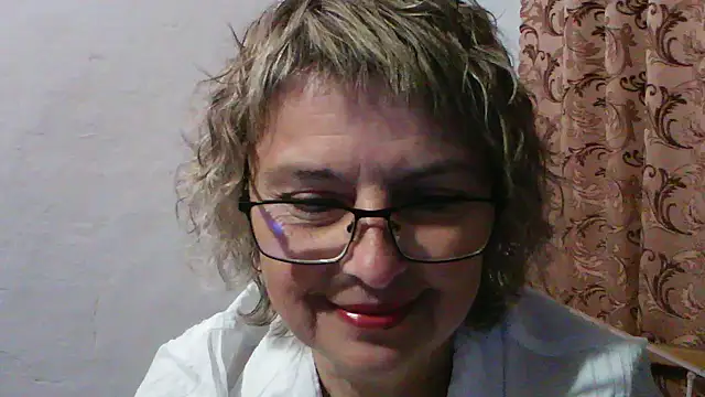 ElizabethGorden online show from June 17, 6:42 pm
