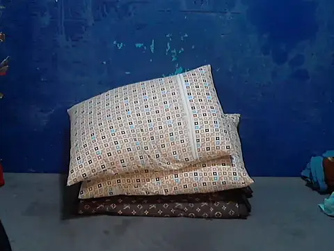 hotchilimom online show from February 5, 11:57 am