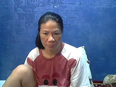 hotchilimom online show from October 12, 8:55 pm