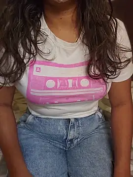 sluttytitties69 online show from June 14, 9:31 am