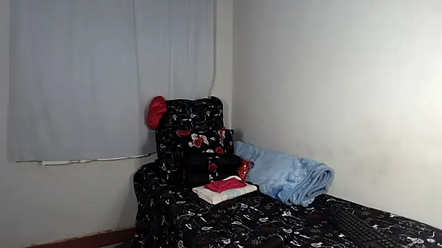 WhiteBunny JJ online show from June 11, 5:21 pm