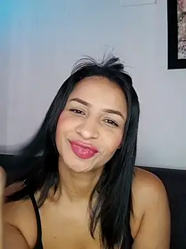 mell0102 online show from June 18, 12:43 pm