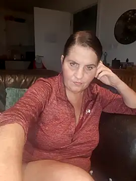 Velvet-Milf online show from June 21, 8:24 pm