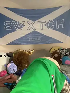 tinyweepixie online show from June 18, 4:56 pm