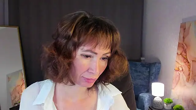 gracekellyyy online show from June 10, 4:44 am