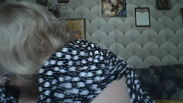 MarinaFarina53 online show from June 26, 5:20 am