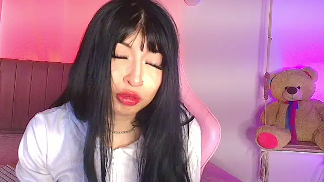 mia gyutarouwu online show from June 18, 12:10 pm