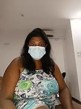 Xbees CT online show from June 4, 4:55 pm
