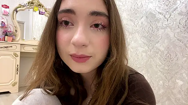 Rosie Sweety online show from June 7, 8:15 pm