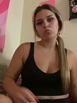 breebabexoxo online show from May 12, 8:26 pm