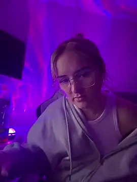 babymariex online show from May 11, 9:23 pm