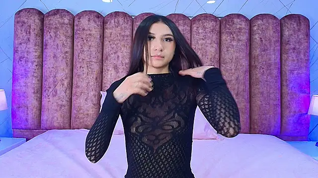 ZenyaVirelli online show from June 9, 7:57 pm