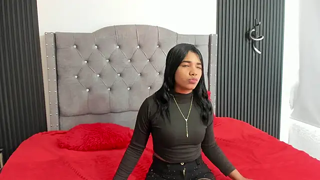 LiaNaughty  online show from May 19, 7:21 pm