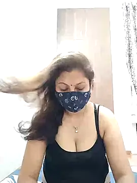 hot kiran2000 online show from June 25, 1:35 pm