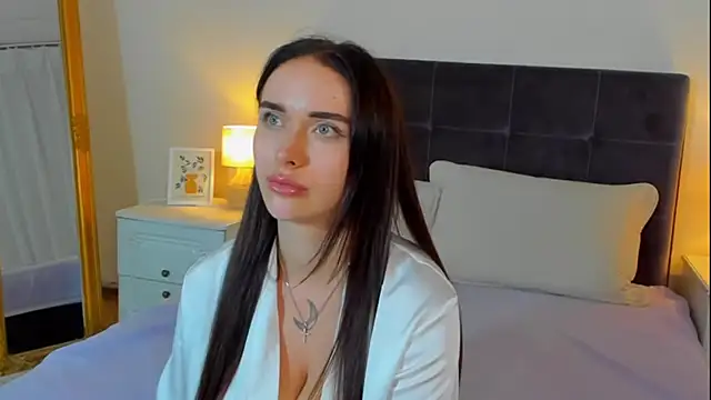 KellyWhites online show from June 30, 5:40 am