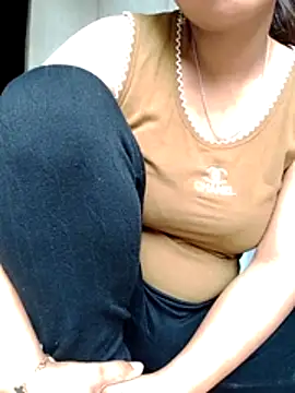 Mirra-a online show from June 13, 7:17 am