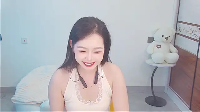 swie111 online show from May 18, 4:07 am