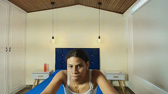 Mia Beckeer online show from May 15, 2:31 pm