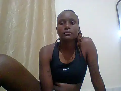 kiki8390 online show from June 13, 10:18 pm