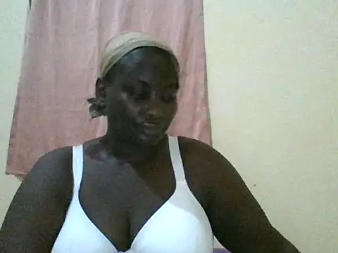Blackbeaty003 online show from May 18, 4:07 am