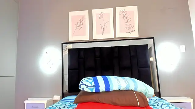 zoe curvyy online show from July 2, 12:11 pm