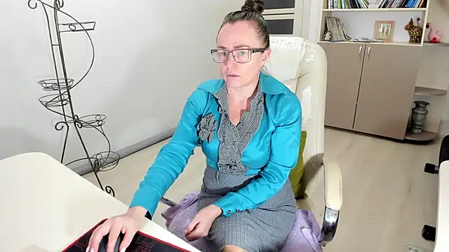 Vika73 online show from November 12, 12:47 pm