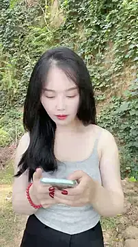 lylxili online show from July 9, 2:36 am