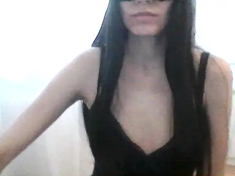 AliceBird online show from May 23, 3:32 pm