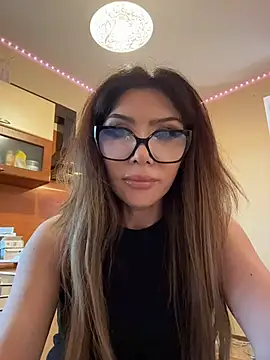 JessicaNichols  online show from July 7, 3:59 pm