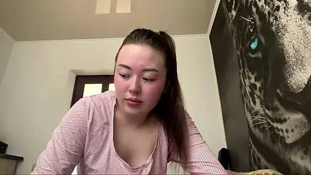 ChelsieThuman online show from May 22, 6:00 am