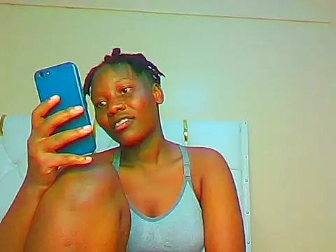 spicyboobs66 online show from May 22, 9:24 pm